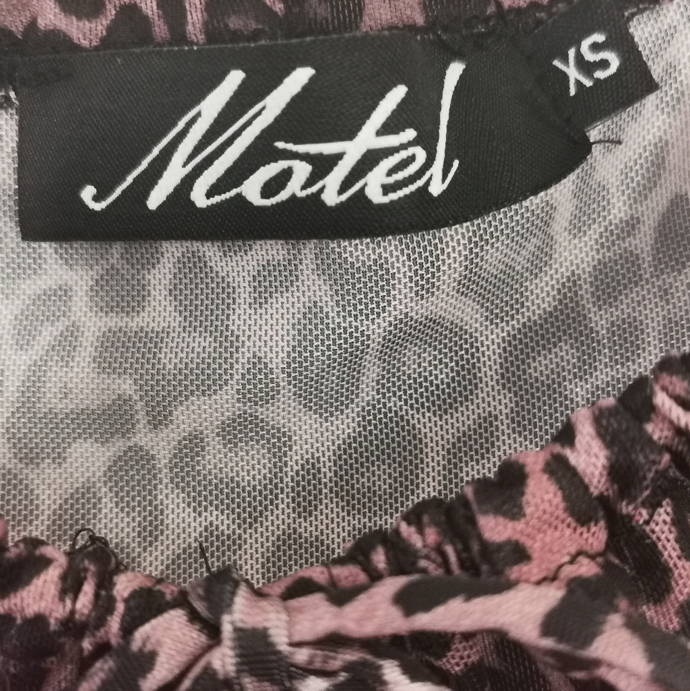 Motel Rocks Leopard print top - Picture 3 of 3